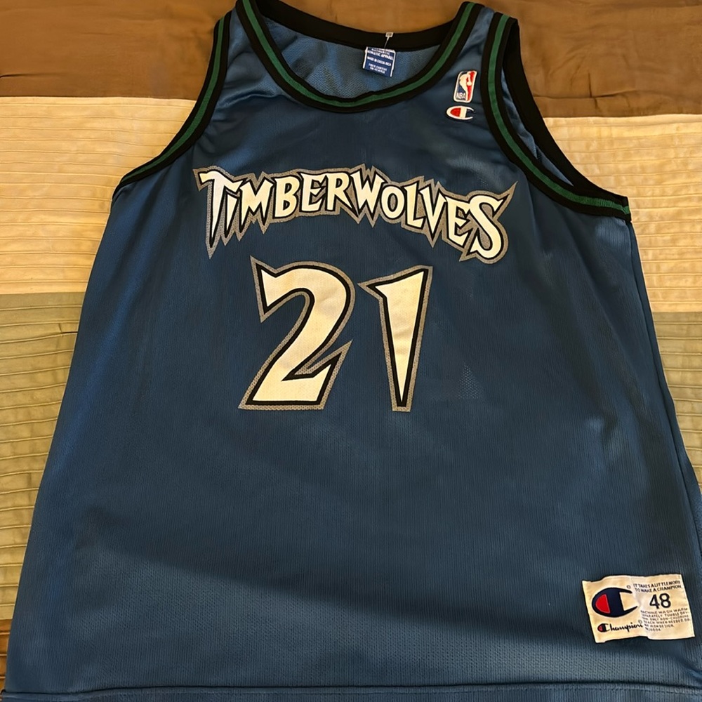 Champion Kevin Garnett Timberwolves jersey size 48 extra large.